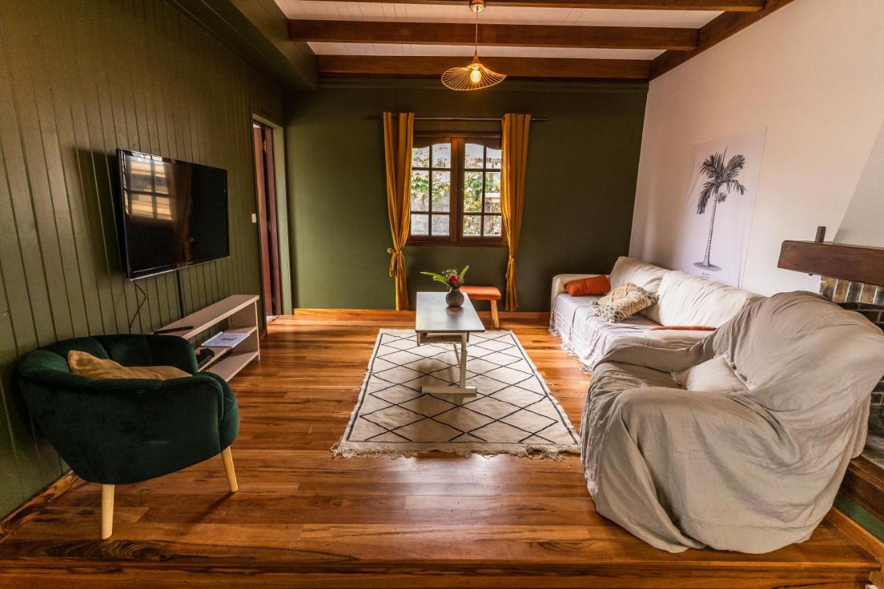 Magnifique Villa Creole Villa Ti Bout Bois Avec Cheminee Au Tevelave Les Avirons Exterior foto